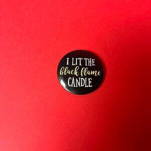 Spirit Halloween / hocus pocus button💛🖤